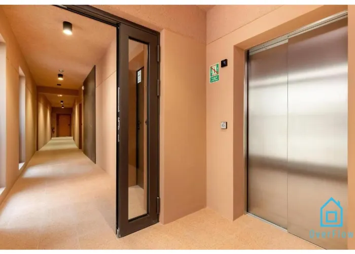 Granaria - Heart Of Motlawa Promenade At Old Town *