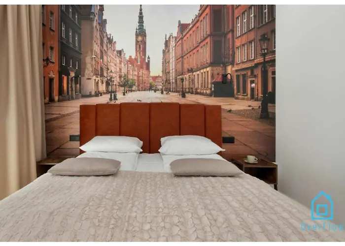 Granaria - Heart Of Motlawa Promenade At Old Town Gdańsk